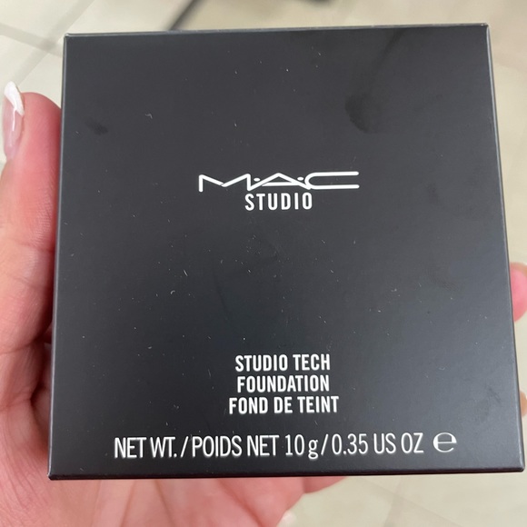 MAC cosmetics STUDIO FIX TECH CREAM-TO-POWDER FOUNDATION nw44 new makeup - Picture 2 of 3